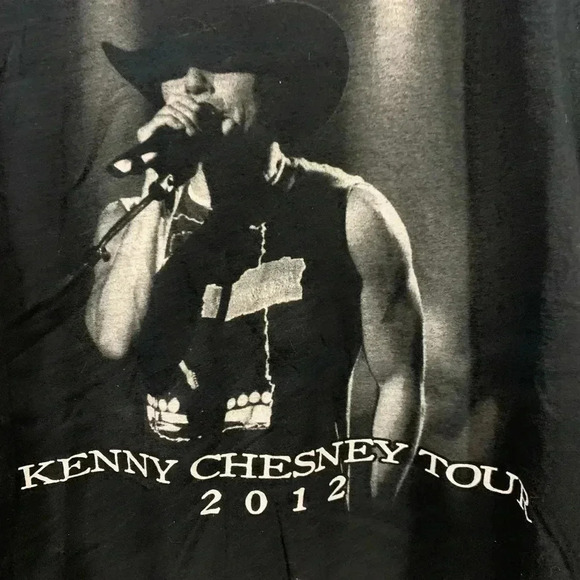 Kenny  Chesney Tour Concert T-Shirt - Picture 3 of 7